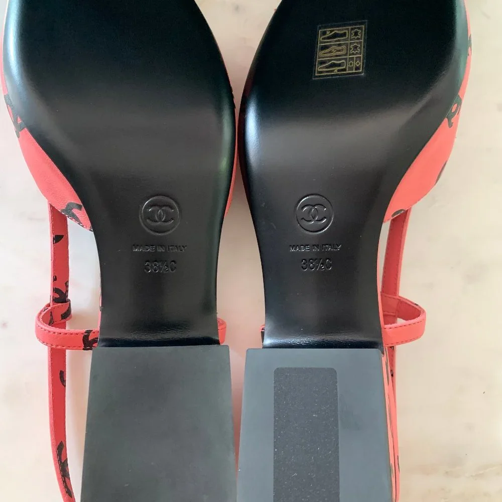 Pink Chanel leather logo sandal ~ size 38.5 BRAND NEW - Picture 3 of 4